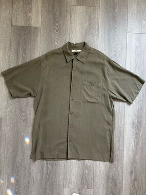 Tommy Bahama Shirt Mens Small Olive Green Silk Short Sleeve Button Up Casual